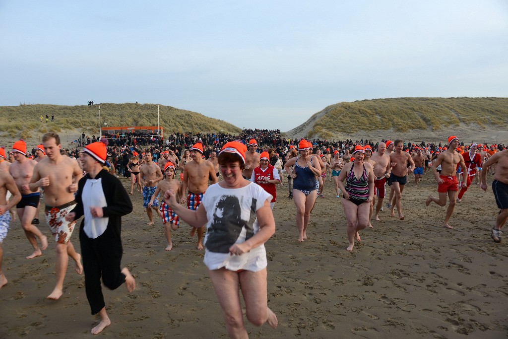 ../Images/Nieuwjaarsduik Nederzandt 2015 065.jpg